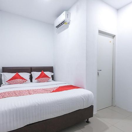 Oyo 907 Wisma Cakung Jakarta Exterior photo