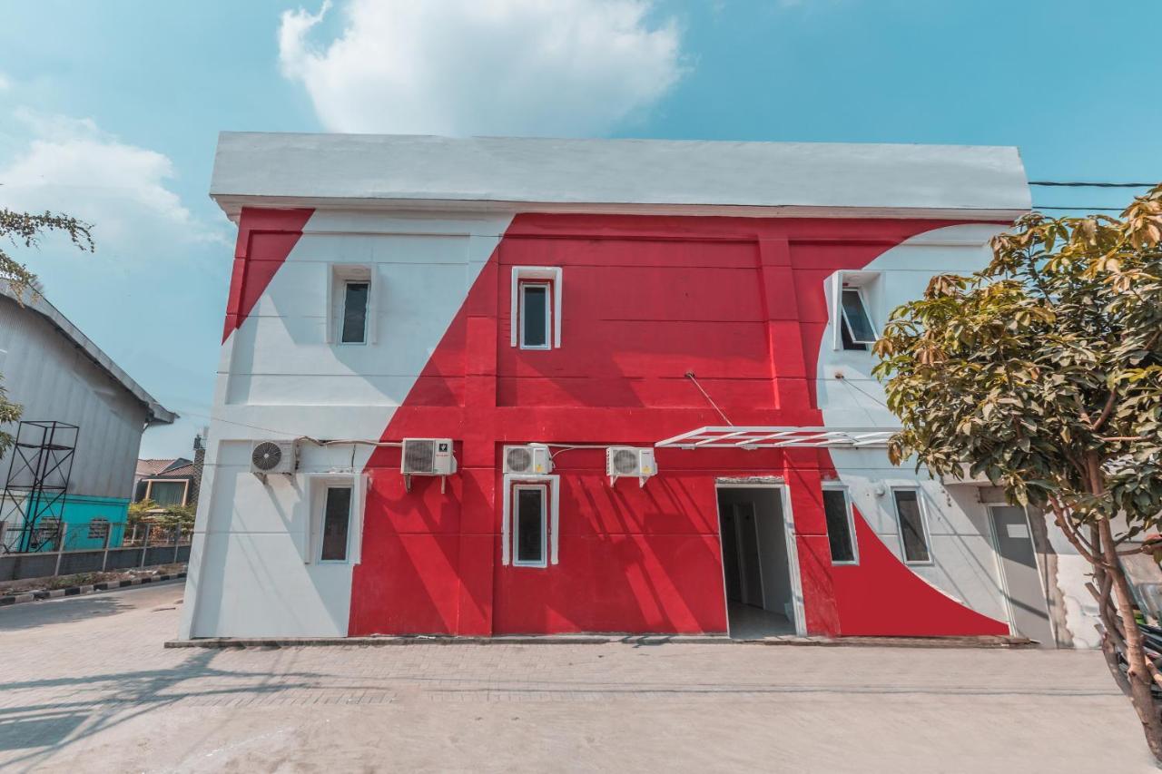 Oyo 907 Wisma Cakung Jakarta Exterior photo